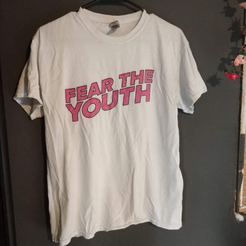 Gildan "FEAR THE YOUTH" Printed Shirt